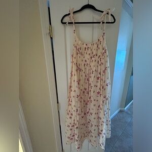 Azure Maxi dress white and purple size medium